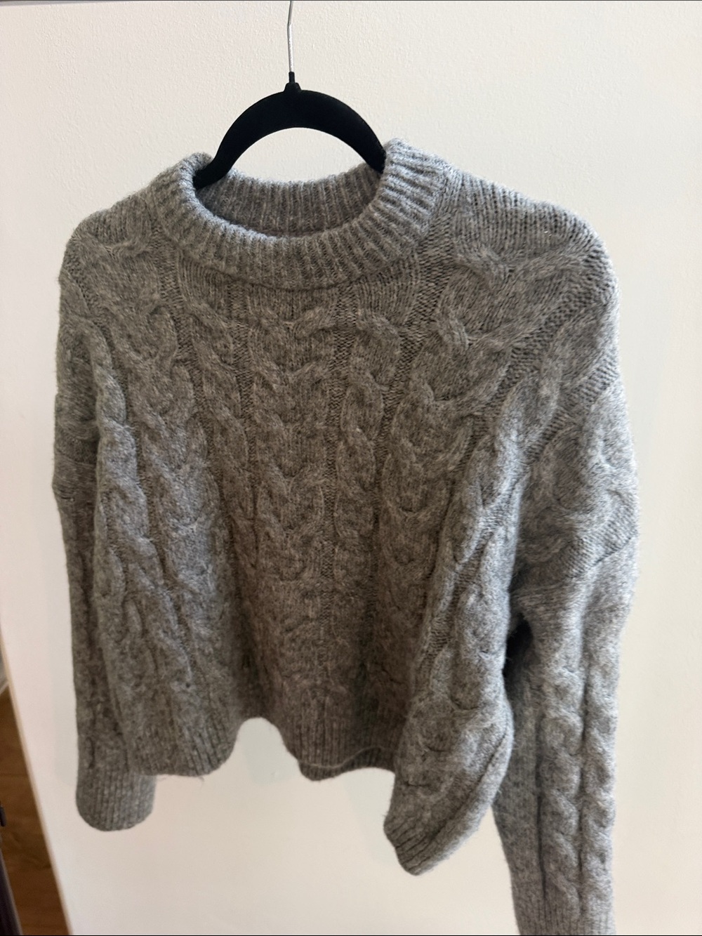 Abercrombie & Fitch Gray Cable Knit Crew Sweater